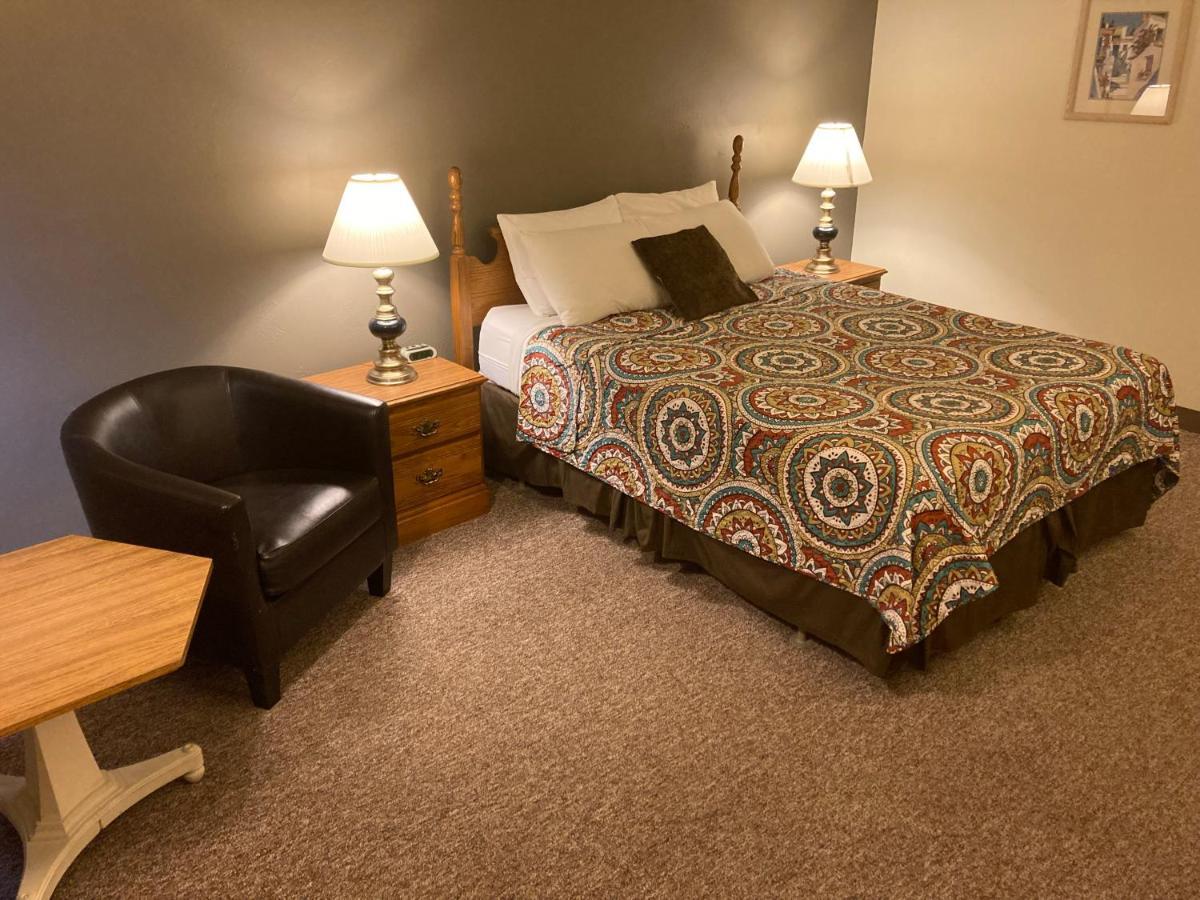 Landmark Motel Clintonville Zewnętrze zdjęcie