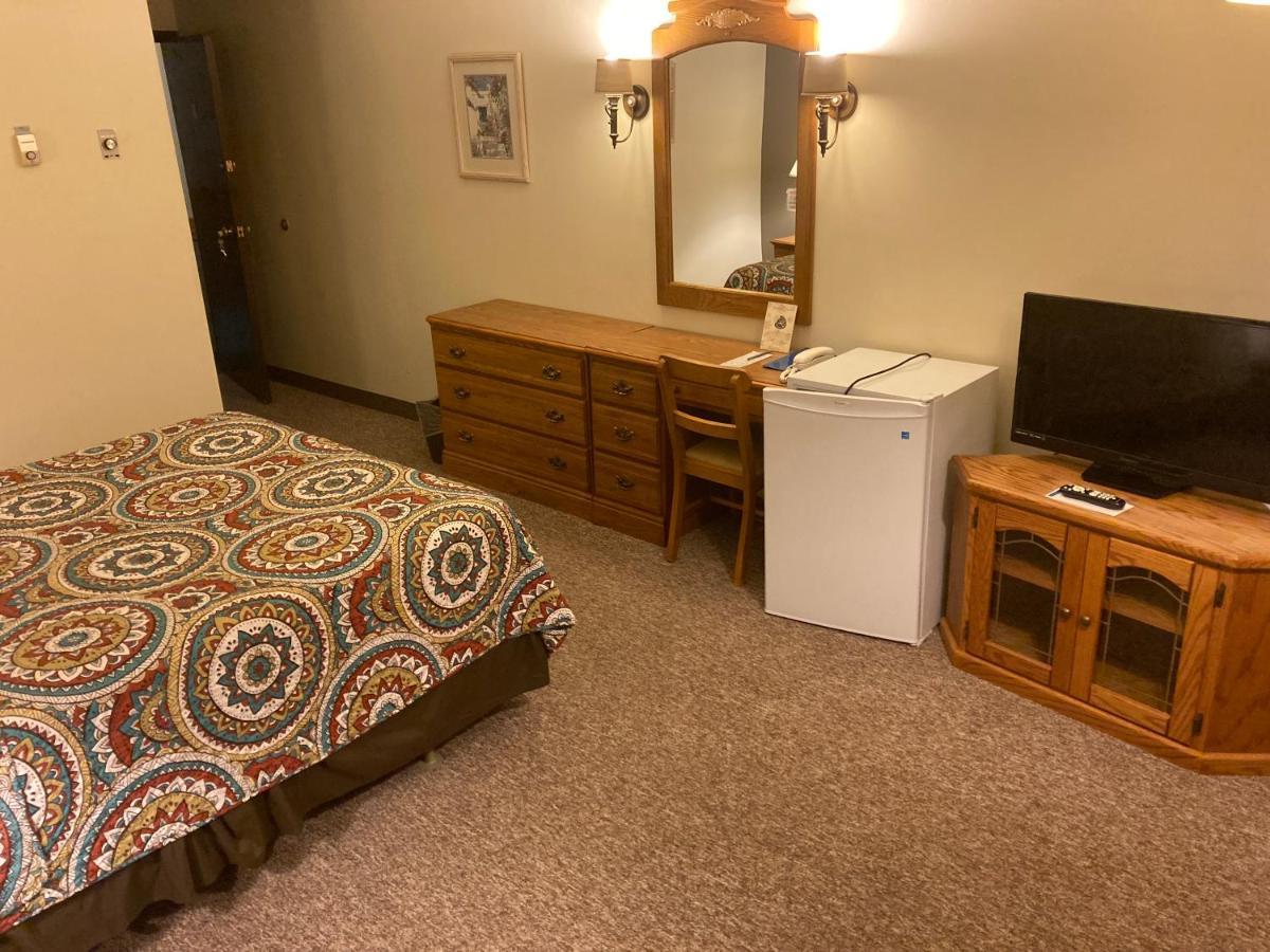 Landmark Motel Clintonville Zewnętrze zdjęcie